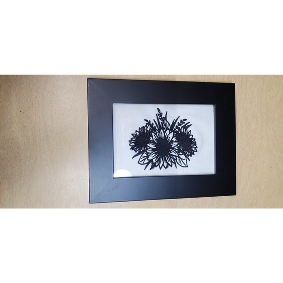 Custom Embroidered 9" x 7" White Black Frame Black Eyee Susan Home Decor Art - Picture 7 of 8